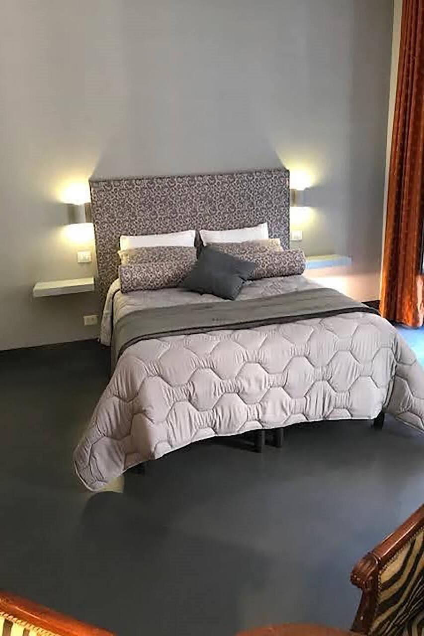 Room 94 Piazza Di Spagna Rzym Zewnętrze zdjęcie