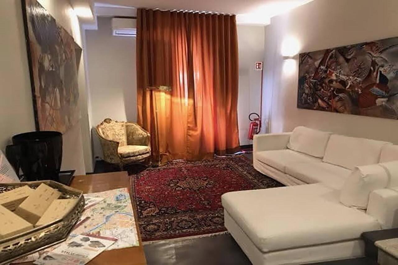 Room 94 Piazza Di Spagna Rzym Zewnętrze zdjęcie