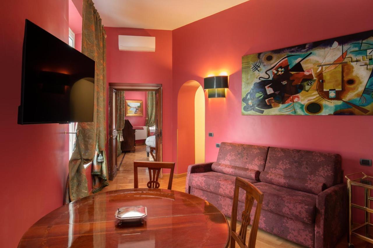 Room 94 Piazza Di Spagna Rzym Zewnętrze zdjęcie